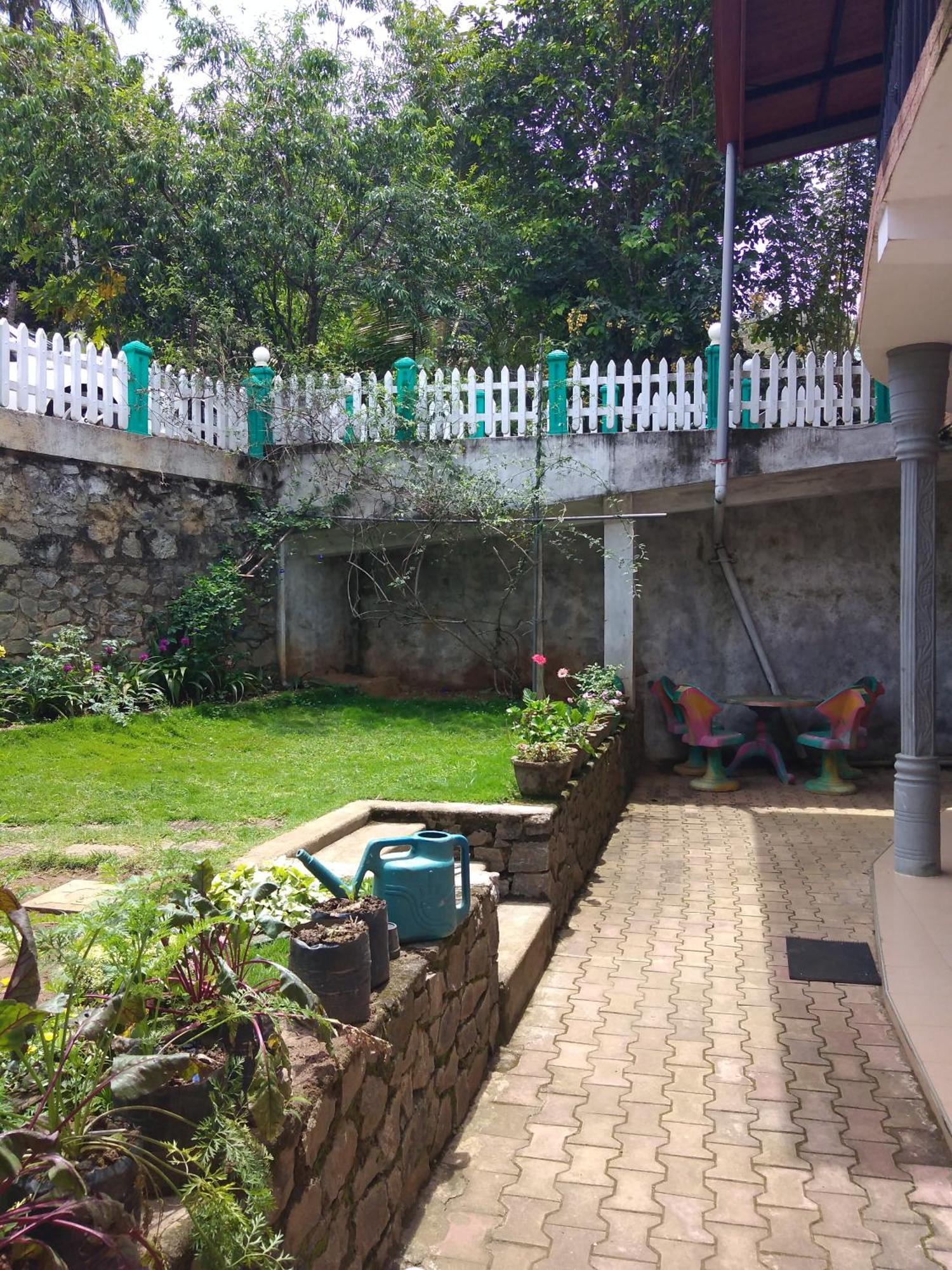 Jasmine Garden Inn Ella Extérieur photo