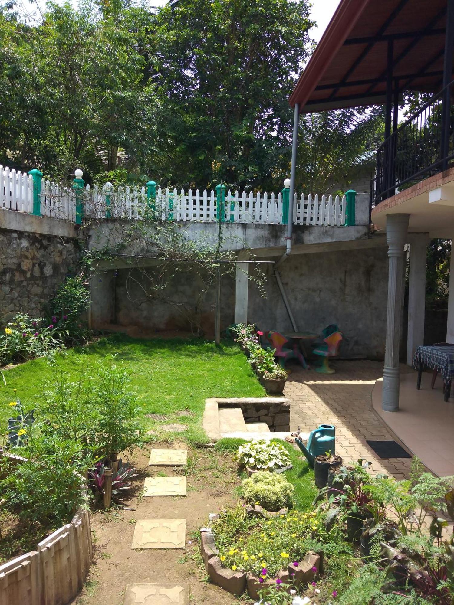 Jasmine Garden Inn Ella Extérieur photo