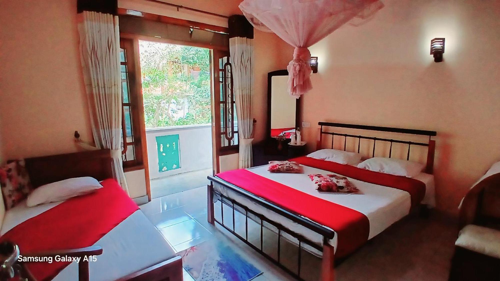 Jasmine Garden Inn Ella Extérieur photo