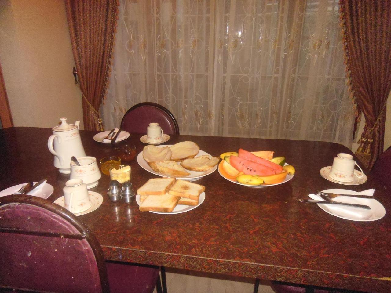 Jasmine Garden Inn Ella Extérieur photo