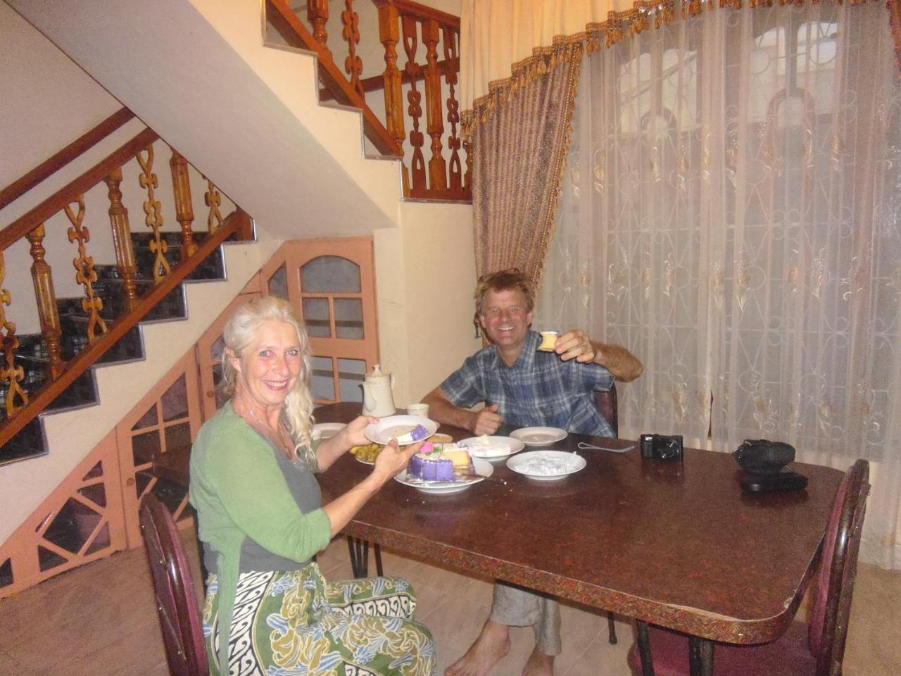 Jasmine Garden Inn Ella Extérieur photo
